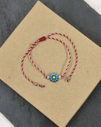 28  β  μαρτακι μαργαριτα μπλε χαντρες (1)